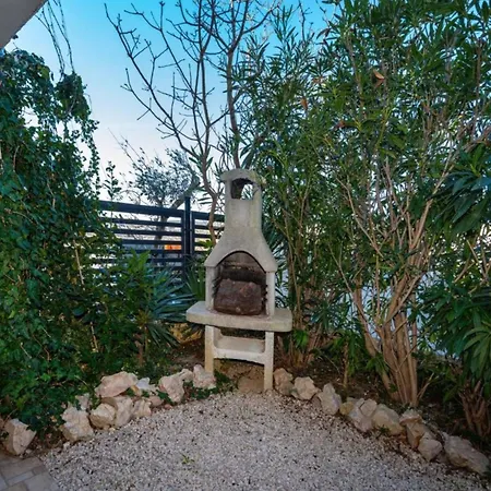 - Three Bedroom House With Sea View Casa de Férias