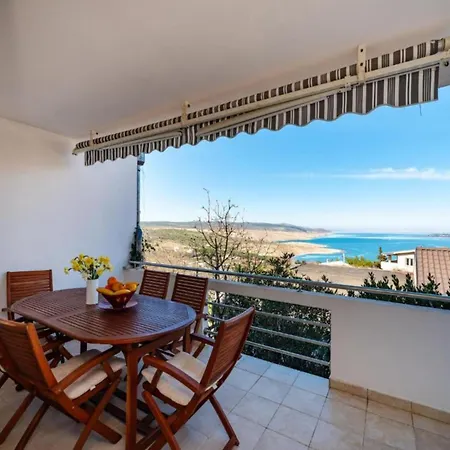Holiday home - Three Bedroom House With Sea View Rovanjska